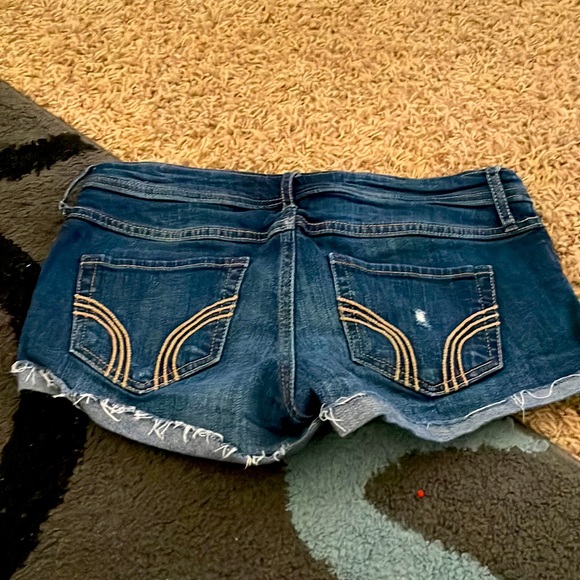 Hollister size 0 - Picture 2 of 2